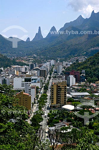  Subject: Teresopolis city, Dedo de Deus peak and the Serra dos Orgaos in the background / Place: Teresopolis city - Rio de Janeiro state (RJ) - Brazil / Date: 11/2006 