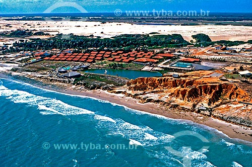  Subject: View of the Fontes Beach (Fountain Beach) and  Aqua Villa Pousada / Place: Beberibe city - Ceara state (CE) - Brazil / Date: 1993 