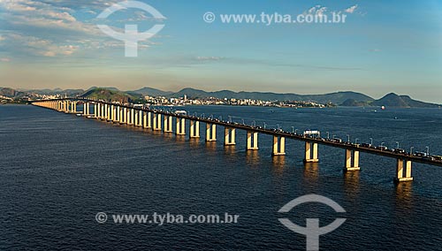  Subject: View of the Rio-Niteroi Bridge (1974)  / Place: Rio de Janeiro city - Rio de Janeiro state (RJ) - Brazil / Date: 12/2012 