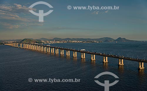  Subject: View of the Rio-Niteroi Bridge (1974)  / Place: Rio de Janeiro city - Rio de Janeiro state (RJ) - Brazil / Date: 12/2012 