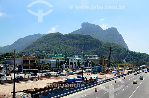  Subject: Construction site of Metro Line 4 - Jardim Oceanico Station with the Rock of Gavea in the background / Place: Barra da Tijuca neighborhood - Rio de Janeiro city - Rio de Janeiro state (RJ) - Brazil / Date: 11/2012 