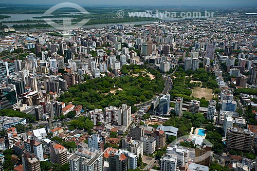  Subject: Aerial view of Moinhos de Vento Park (Windmill Park) with Jacui Delta in the background / Place: Moinhos de Vento neighborhood - Porto Alegre city - Rio Grande do Sul state (RS) - Brazil / Date: 12/2012 