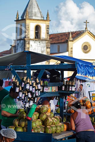  Subject: Tents of street fair with Sao Salvador do Mundo Church - also known as Se Church (XVI century) in the background / Place: Olinda city - Pernambuco state (PE) - Brazil / Date: 01/2013 