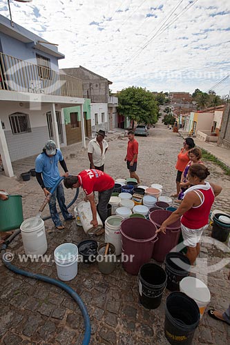  Subject: Water Distribution of Operation Pipa by COMPESA / Place: Sao Jose do Egito city - Pernambuco state (PE) - Brazil / Date: 01/2013 