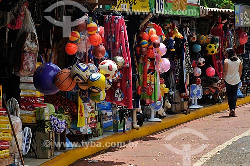  Subject: Products for sale in camelodromo (popular commerce) / Place: Dourados city - Mato Grosso do Sul state (MS) - Brazil / Date: 11/2012 