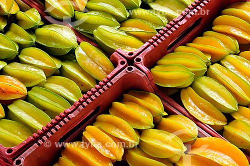  Subject: Carambola ready for commercialization / Place: Candido Rodrigues city - Sao Paulo state (SP) - Brazil / Date: 01/2013 