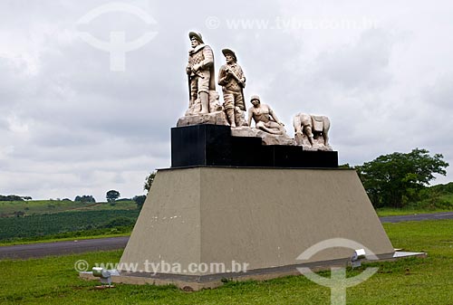  Subject: Monument to the Bandeirantes near the junction between Candido Portinari Highway (SP-334) and Jorge Penha Street - entrance to town / Place: Pedregulho city - Sao Paulo state (SP) - Brazil / Date: 12/2012 