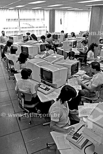  Subject: People working in office / Place: Sao Paulo city - Sao Paulo state (SP) - Brazil / Date: 1977 