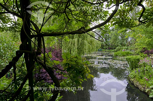  Subject: Claude Monet Garden - Nympheas Garden / Place: Giverny city - France - Europe / Date: 06/2012 