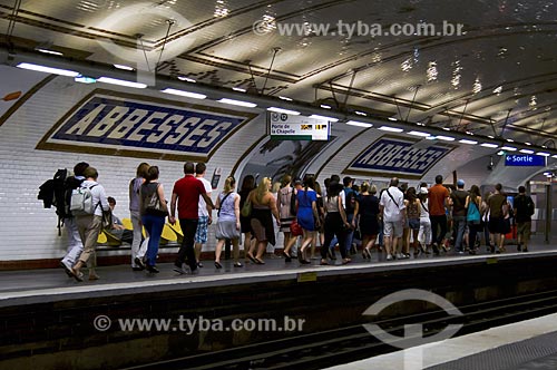 Subject: Abssess subway station in Paris / Place: Montmartre neighborhood - Paris city - France - Europe / Date: 05/2012 