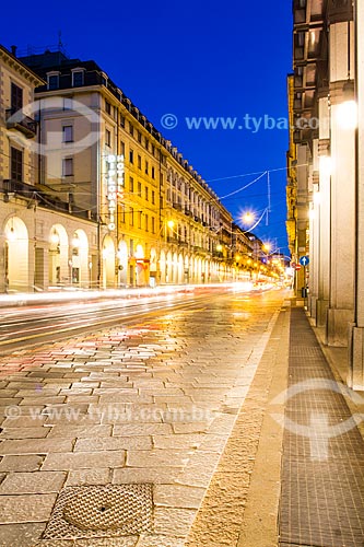  Subject: Avenue in downtown at evening / Place: Turin - Province of Turin - Italy / Date: 12/2012 