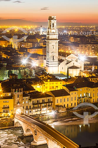  Subject: View of Verona Cathedral (Duomo di Verona), Ponte Pietra and view of the city at evening from Castel San Pietro / Place: Verona - Italy - Europe / Date: 12/2012 