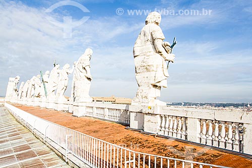  Subject: Apostle statues on the roof of Basilica of Saint Peter / Place: Vatican City - Rome - Italy - Europe / Date: 12/2012 
