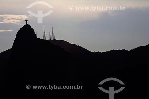  Subject: Silhouette of the Corcovado Mountain with antennas of Sumare Mountain in the background / Place: Rio de Janeiro city - Rio de Janeiro state (RJ) - Brazil / Date: 03/2013 