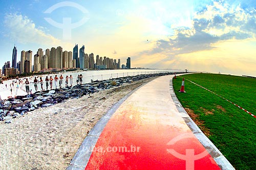  Subject: View of the Dubai Marina neighborhood / Place: Dubai Marina neighborhood- Dubai city - United Arab Emirates - Asia / Date: 12/2012 