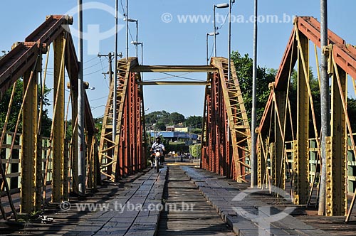  Subject: Friendship Bridge (1921) - also known as Old Bridge or Roldao de Oliveira / Place: Aquidauana city - Mato Grosso do Sul state (MS) - Brazil / Date: 01/2013 
