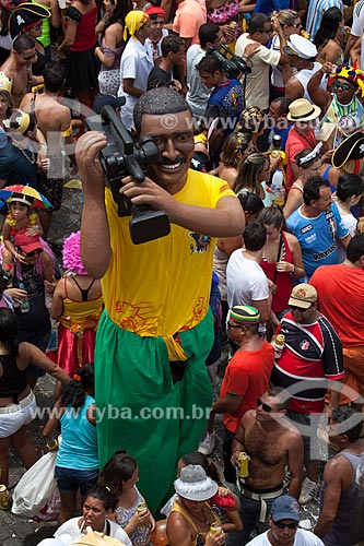  Subject: Giant puppet of Olinda during the street carnival - represent a cameraman / Place: Olinda city - Pernambuco state (PE) - Brazil / Date: 02/2013 