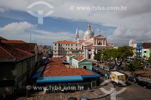  Subject: Dom Vital Square with the Sao Jose Market (1835) and Nossa Senhora da Penha Basilica (1882) in the background / Place: Recife city - Pernambuco state (PE) - Brazil / Date: 02/2013 