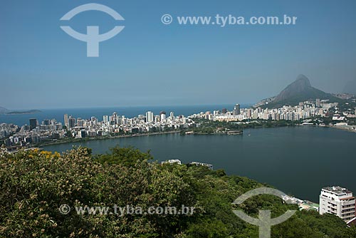  Subject: View of the Rodrigo de Freitas Lagoon and Two Brothers Mountain in the background / Place: Rio de Janeiro city - Rio de Janeiro state (RJ) - Brazil / Date: 03/2013 