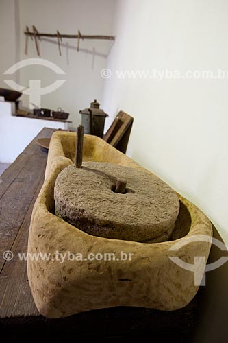  Subject: Mill stone millstone on exhibition at the Brejo Paraibano Museum - also known as Rapadura Museum - of Federal University of Paraíba / Place: Areia city - Paraiba state (PB) - Brazil / Date: 02/2013 