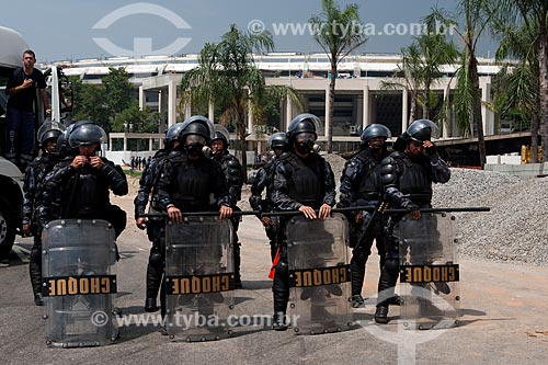  Subject: Police officers the riot military police during the withdrawal of the Indian Aldeia Maracana / Place: Maracana neighborhood - Rio de Janeiro city - Rio de Janeiro state (RJ) - Brazil / Date: 03/2013 