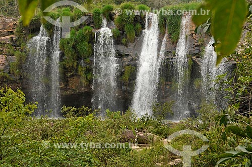  Subject: Gruta waterfall in the Ribeirao Claro - Serra da Canasta complex / Place: Delfinopolis city - Minas Gerais state (MG) - Brazil / Date: 03/2013 