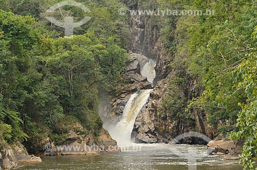  Subject: Santo Antonio Waterfall at Serra da Canastra complex / Place: Delfinopolis city - Minas Gerais state (MG) - Brazil / Date: 03/2013 