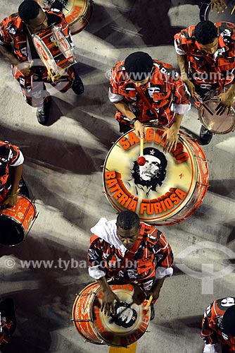  Subject: Parade of Gremio Recreativo Escola de Samba Academicos do Salgueiro Samba School - Drums with instruments with drawing Che Guevara - Plot in 2013 - Fame / Place: Rio de Janeiro city - Rio de Janeiro state (RJ) - Brazil / Date: 02/2013 