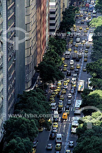  Subject: Traffic on Rio Branco Avenue / Place: City center - Rio de Janeiro city - Rio de Janeiro state (RJ) - Brazil / Date: 04/2013 