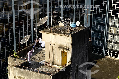  Subject: Terrace of a residential building between commercial buildings / Place: City center neighborhood - Rio de Janeiro city - Rio de Janeiro state (RJ) - Brazil / Date: 04/2013 