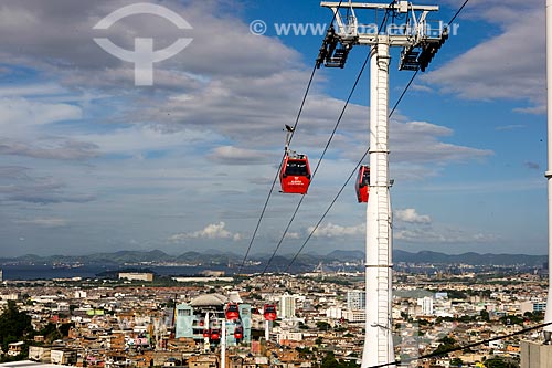  Subject: Gondolas of Alemao Cable Car -  operated by SuperVia - Baiana Station in the background / Place: Rio de Janeiro city - Rio de Janeiro state (RJ) - Brazil / Date: 03/2013 
