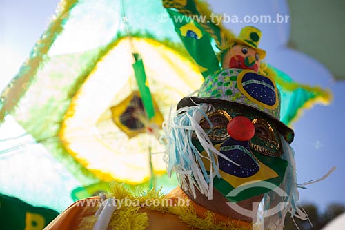  Subject: Fan at Journalist Mario Filho Stadium - also known as Maracana - during the friendly match between Brazil x England / Place: Maracana neighborhood - Rio de Janeiro city - Rio de Janeiro state (RJ) - Brazil / Date: 06/2013 