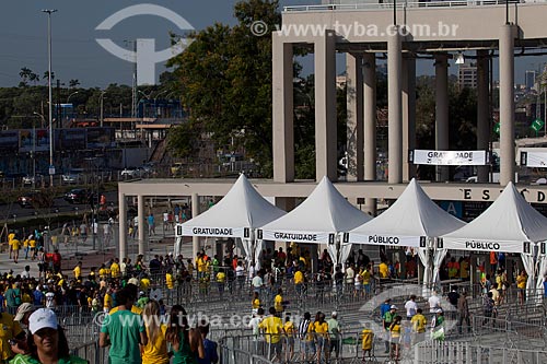  Subject: Access to Journalist Mario Filho Stadium - also known as Maracana - for the friendly match between Brazil x England / Place: Maracana neighborhood - Rio de Janeiro city - Rio de Janeiro state (RJ) - Brazil / Date: 06/2013 