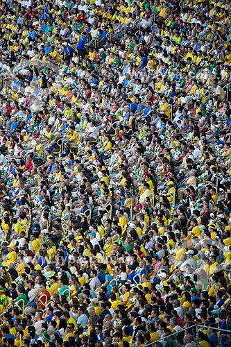  Subject: Fans in the Journalist Mario Filho Stadium - also known as Maracana - for the friendly match between Brazil x England / Place: Maracana neighborhood - Rio de Janeiro city - Rio de Janeiro state (RJ) - Brazil / Date: 06/2013 