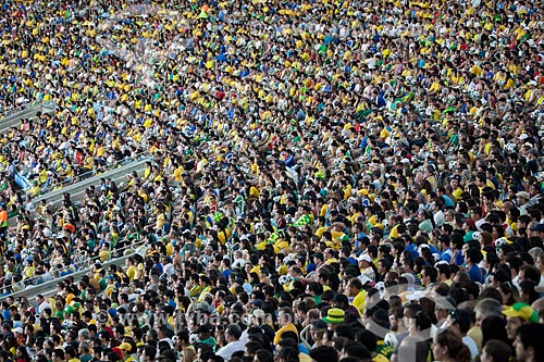  Subject: Fans in the Journalist Mario Filho Stadium - also known as Maracana - for the friendly match between Brazil x England / Place: Maracana neighborhood - Rio de Janeiro city - Rio de Janeiro state (RJ) - Brazil / Date: 06/2013 