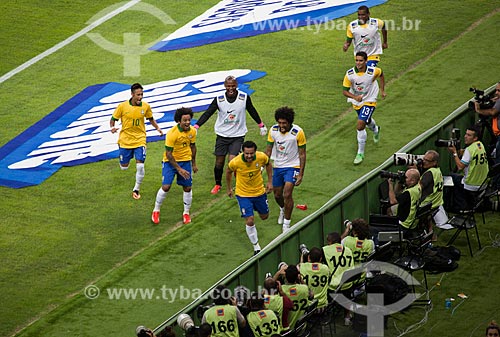  Subject: Players celebrating the goal from Fred in the friendly match between Brazil x England in the Journalist Mario Filho Stadium - also known as Maracana / Place: Maracana neighborhood - Rio de Janeiro city - Rio de Janeiro state (RJ) - Brazil / 