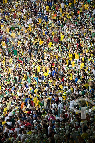  Subject: Fans in the Journalist Mario Filho Stadium - also known as Maracana - for the friendly match between Brazil x England / Place: Maracana neighborhood - Rio de Janeiro city - Rio de Janeiro state (RJ) - Brazil / Date: 06/2013 