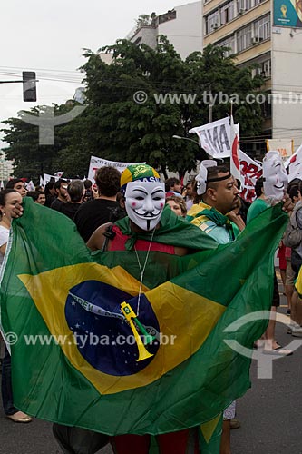  Protest surrounding the Journalist Mario Filho Stadium - also known as Maracana - before the game between Brasil x Spain by final match of Confederations Cups  - Rio de Janeiro city - Rio de Janeiro state (RJ) - Brazil