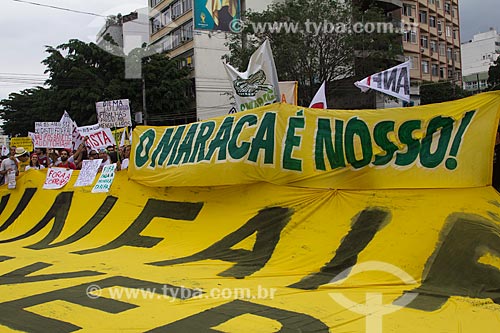  Subject: Protest surrounding the Journalist Mario Filho Stadium - also known as Maracana - before the game between Brasil x Spain by final match of Confederations Cups / Place: Maracana neighborhood - Rio de Janeiro city - Rio de Janeiro state (RJ)  