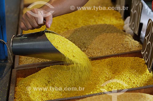  Subject: Cassava flour for sale in popular trade of Manaus city / Place: Manaus city - Amazonas state (AM) - Brazil / Date: 09/2012 