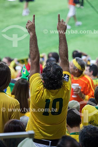  Subject: Fan during the game between Brasil x Spain by final match of Confederations Cups the JournalistMario Filho Stadium - also known as Maracana / Place: Maracana neighborhood - Rio de Janeiro city - Rio de Janeiro state (RJ) - Brazil / Date: 06 