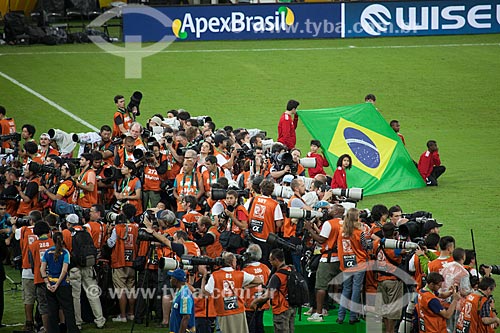  Subject: Photographers during the game between Brasil x Spain by final match of Confederations Cups the JournalistMario Filho Stadium - also known as Maracana / Place: Maracana neighborhood - Rio de Janeiro city - Rio de Janeiro state (RJ) - Brazil  