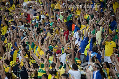  Subject: Fans during the game between Brasil x Spain by final match of Confederations Cups the JournalistMario Filho Stadium - also known as Maracana / Place: Maracana neighborhood - Rio de Janeiro city - Rio de Janeiro state (RJ) - Brazil / Date: 0 