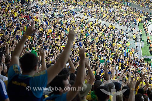  Subject: Fans during the game between Brasil x Spain by final match of Confederations Cups the JournalistMario Filho Stadium - also known as Maracana / Place: Maracana neighborhood - Rio de Janeiro city - Rio de Janeiro state (RJ) - Brazil / Date: 0 