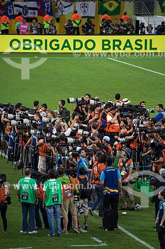  Subject: Photographers in the game between Brasil x Spain by final match of Confederations Cups at Journalist Mario Filho Stadium - also known as Maracana / Place: Maracana neighborhood - Rio de Janeiro city - Rio de Janeiro state (RJ) - Brazil / Da 