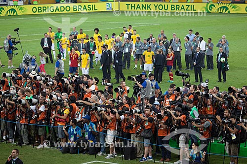  Subject: Photographers in the game between Brasil x Spain by final match of Confederations Cups at Journalist Mario Filho Stadium - also known as Maracana / Place: Maracana neighborhood - Rio de Janeiro city - Rio de Janeiro state (RJ) - Brazil / Da 