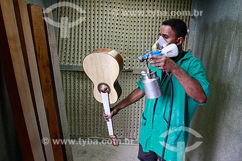 Production of guitar with certified wood in The Amazonian Workshop and School of Lutherie (OELA)  - Manaus city - Amazonas state (AM) - Brazil