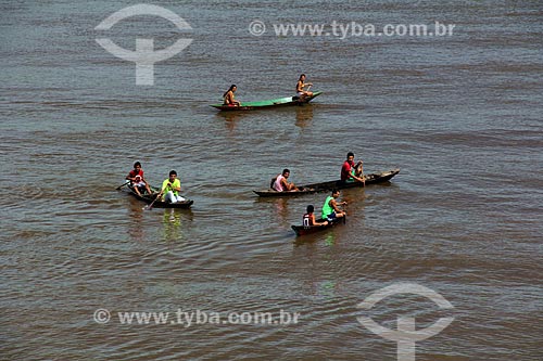  Subject: Canoes on the Amazon River near to Parintins / Place: Parintins city - Amazonas state (AM) - Brazil / Date: 07/2013 