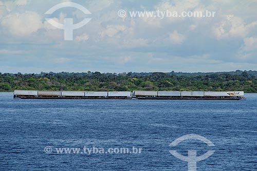  Subject: Ferry carrying containers near to Tabocal Coast / Place: Manaus city - Amazonas state (AM) - Brazil / Date: 07/2013 