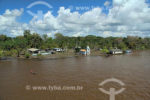  Subject: Riparian community on the banks of Amazon River near to Itacoatiara / Place: Itacoatiara city - Amazonas state (AM) - Brazil / Date: 07/2013 